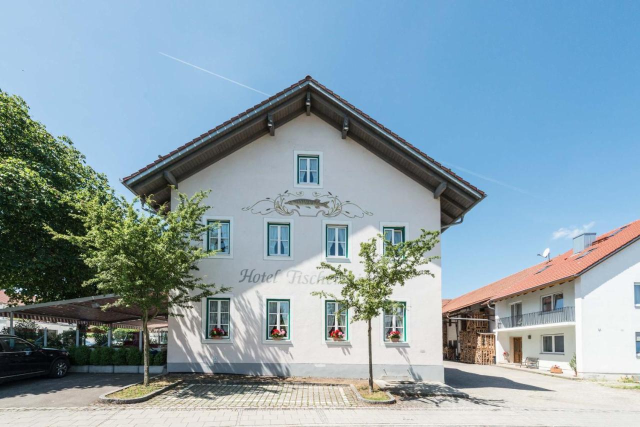 Hotel Fischerwirt Ismaning Bagian luar foto